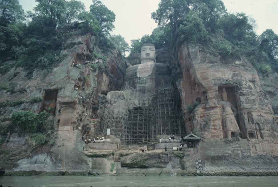 Groer Buddha von Leshan