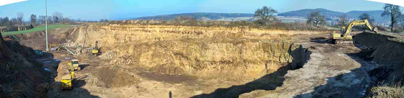 der Steinbruch im Golfplatz