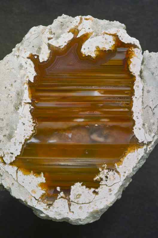 Lithophyse mit Achat