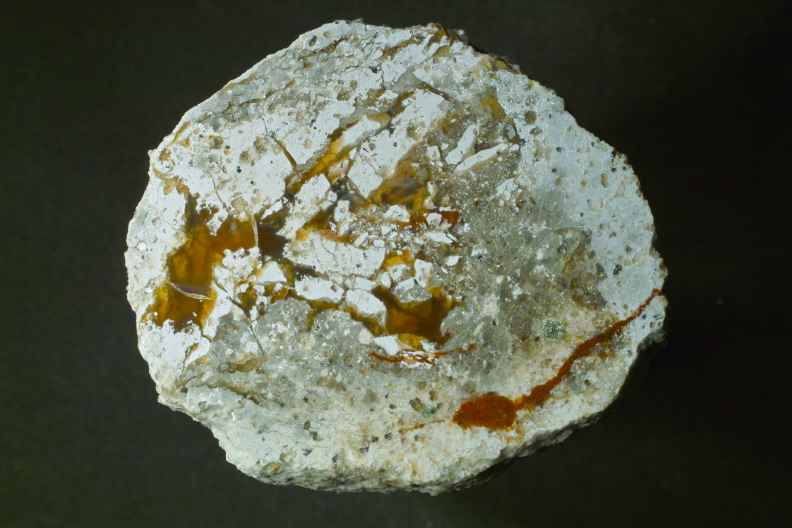 Lithophyse brekziiert