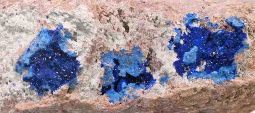 Azurit im
                Rhyolith