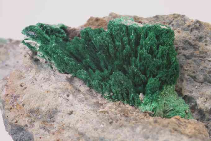 feinstrahliger
                Malachit