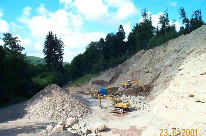 der neue
                Steinbruch am Anfang