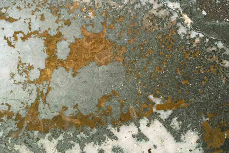 Braunit Mangancalcit