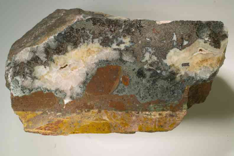 Haematit Calcit Fluorit