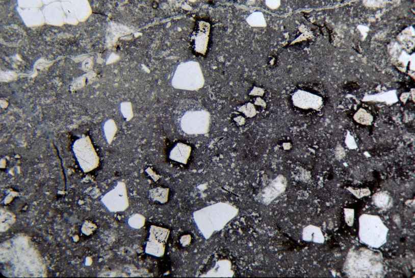 Braunit als Imprgnation