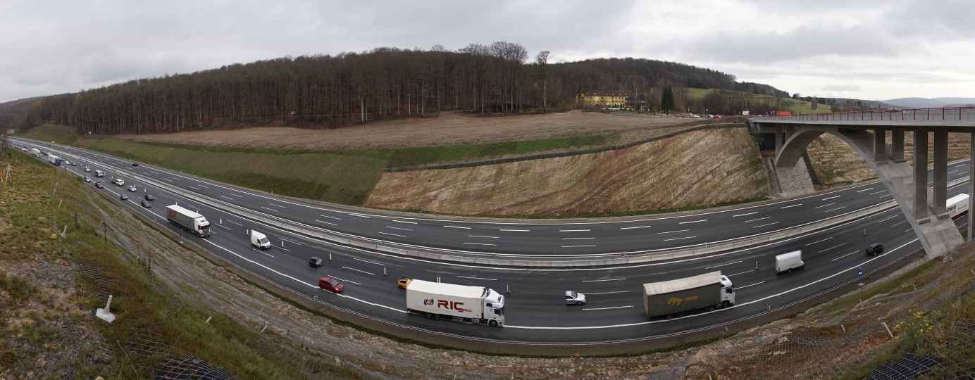 Die BAB A3
        bei Weibersbrunn