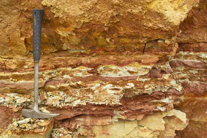 Tonsteinlage im Sandstein