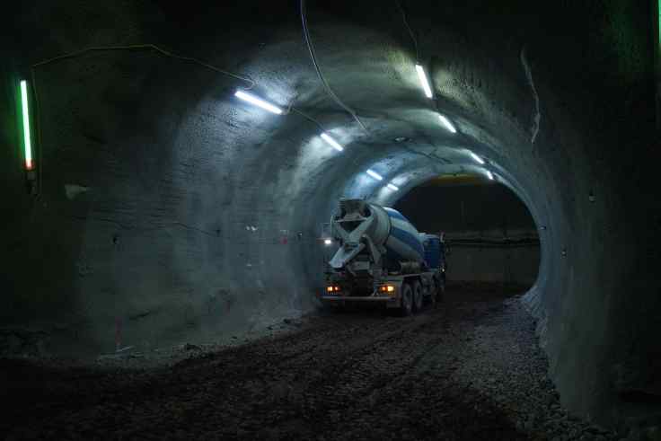5.
        Querschlag Tunnel Falkenberg