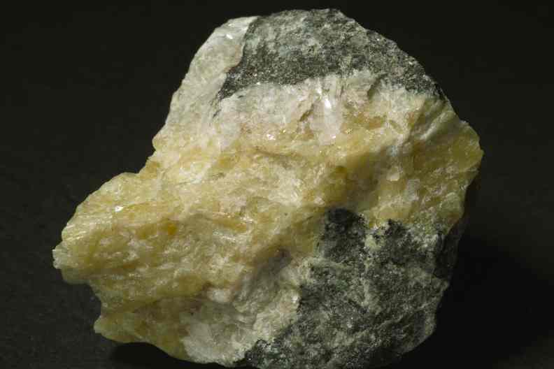 Cancrinite, Russland