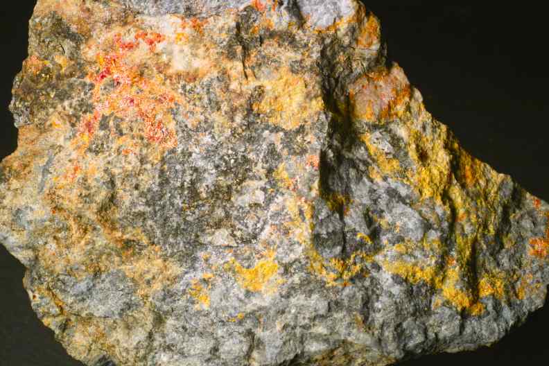 Realgar
        und Auripigment