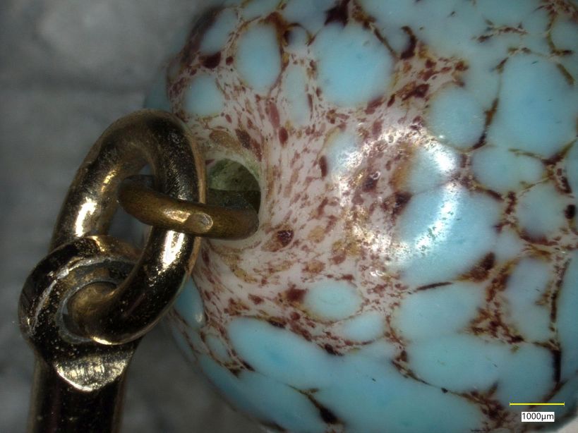 Blick auf
        die Bohrung