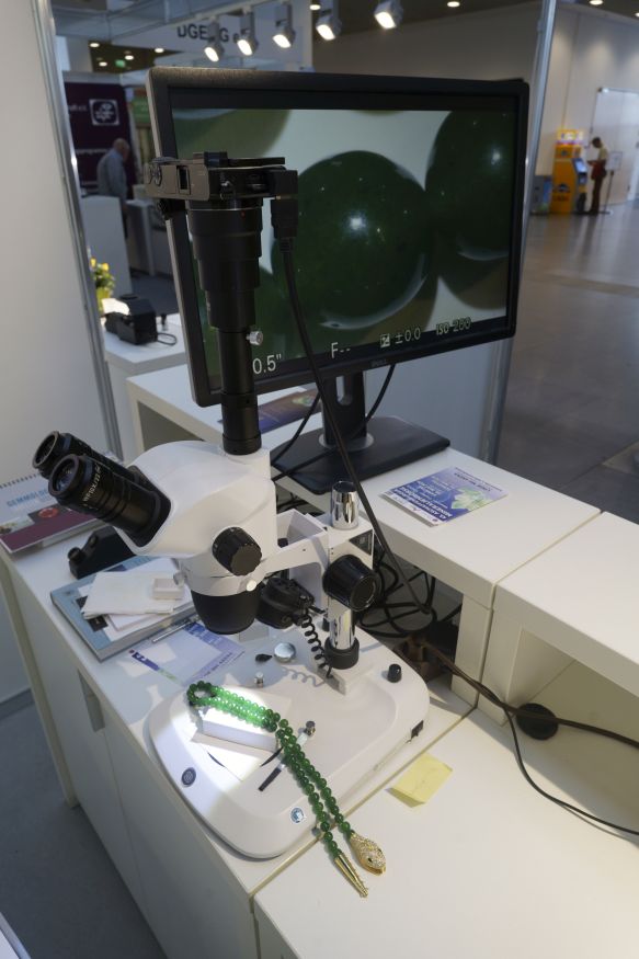 Ketten unter dem Mikroskop