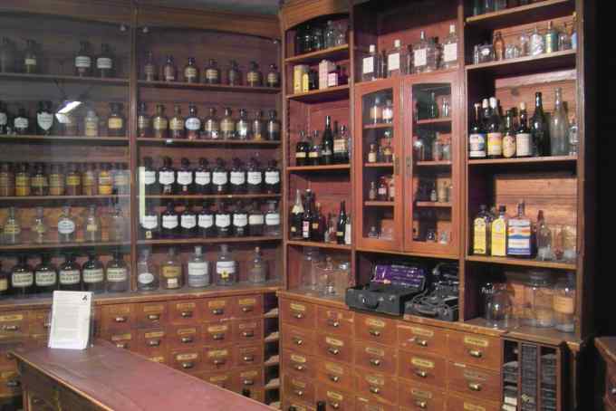 Apotheke