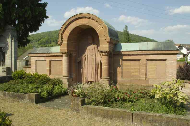 Friedhof
      Reistenhausen
