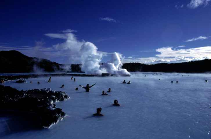 Blaue Lagune - W&auml;sser aus einem Geothermalkraftwerk